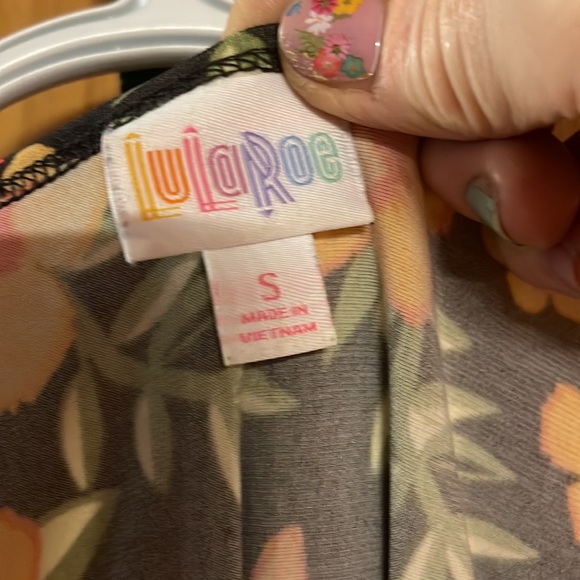 Super cute Lula roe - Picture 3 of 5